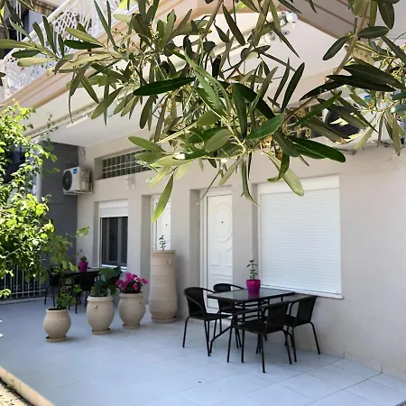 Vasilevi Hotel apartamentowy Nea Kallikrateia